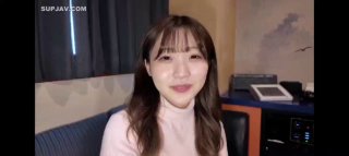 【小马探花】深夜顶级清纯甜美少女，娇小身材修长美腿，揉捏小奶子吸吮，骑乘站立后入撞击猛操